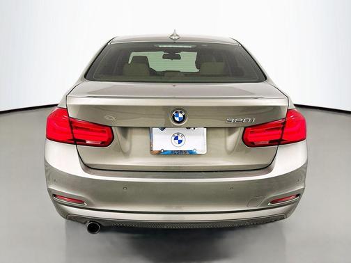 2016 BMW 320 i