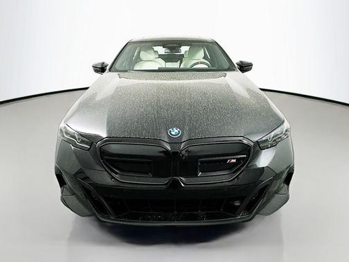 2025 BMW i5 M60