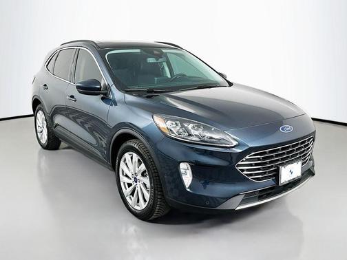 2022 Ford Escape Titanium