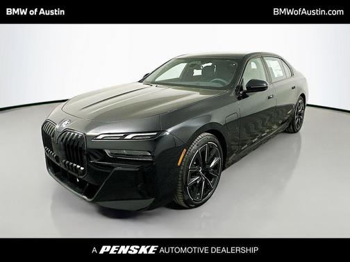 2025 BMW 750e i xDrive