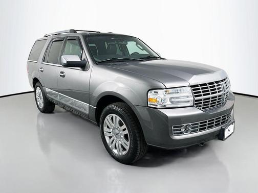 2012 Lincoln Navigator Base