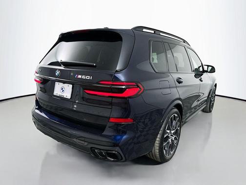 2026 BMW X7 M60i
