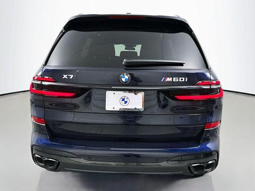 2026 BMW X7 M60i