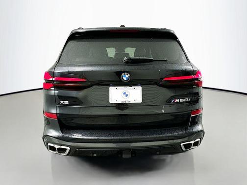 2025 BMW X5 M60i