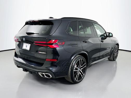 2025 BMW X5 M60i