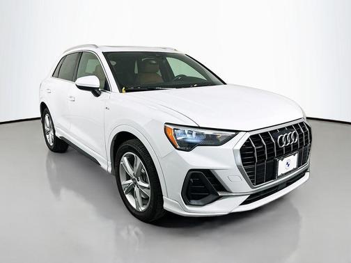 2020 Audi Q3 45 S line Premium