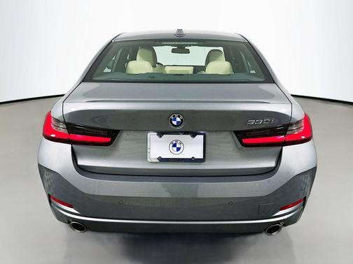 2025 BMW 330 330i Sedan