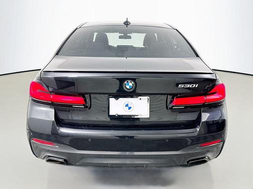 2023 BMW 530 i