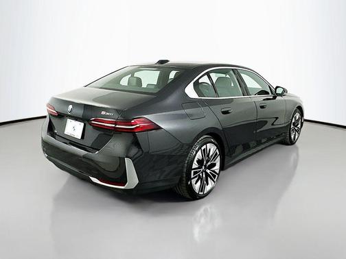 2024 BMW 530 i