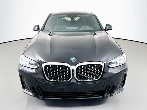 2023 BMW X4 