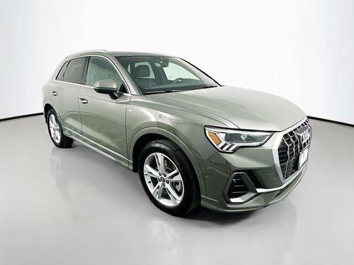 2020 Audi Q3 45 S line Prestige