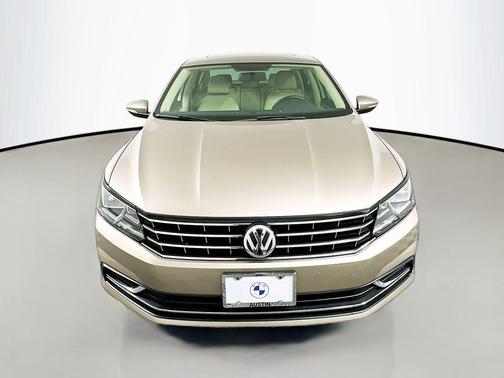 2016 Volkswagen Passat 1.8T SE