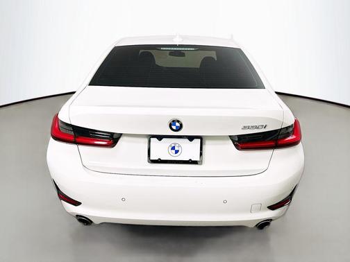 2019 BMW 330 330i