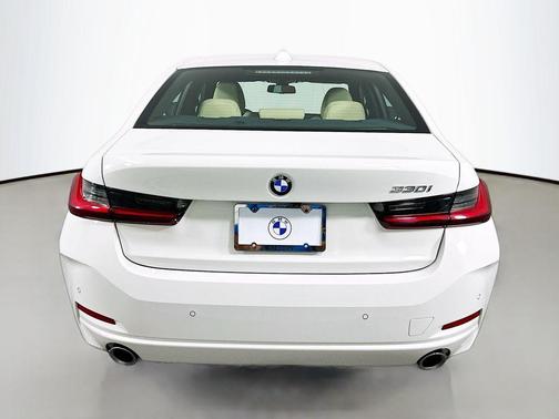 2025 BMW 330 330i Sedan