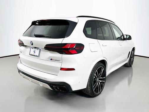 2026 BMW X5 M60i