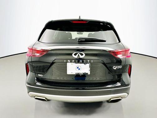 2025 INFINITI QX50 Luxe AWD