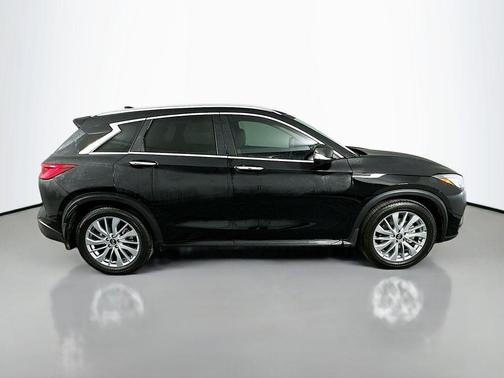 2025 INFINITI QX50 Luxe AWD