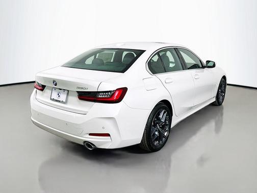 2025 BMW 330 330i Sedan