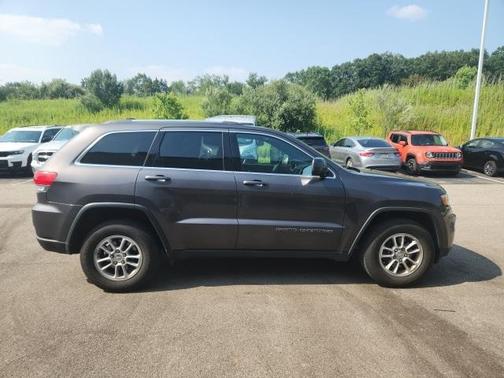 2019 Jeep Grand Cherokee Laredo E