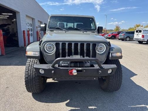 2021 Jeep Gladiator Sport