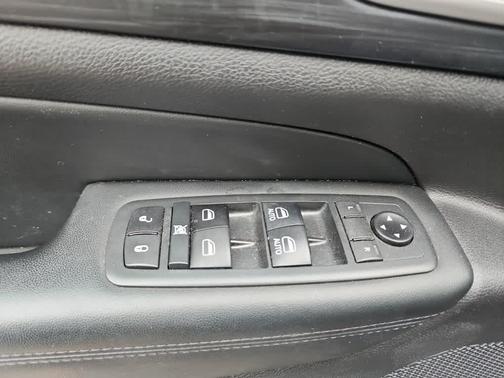 2020 Jeep Grand Cherokee Laredo E