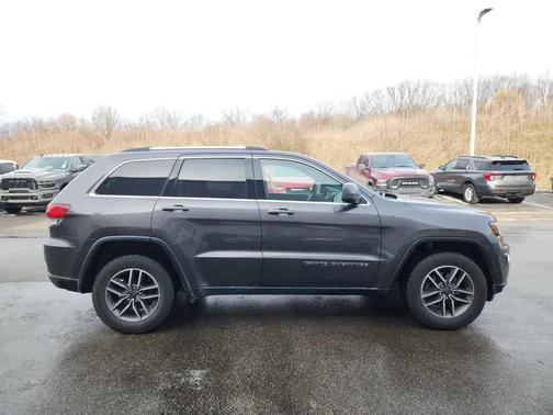 2020 Jeep Grand Cherokee Laredo E