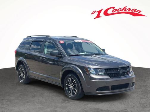 Granite Pearlcoat 2017 Dodge Journey SE