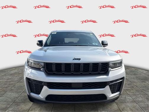 2026 Jeep Grand Cherokee Laredo