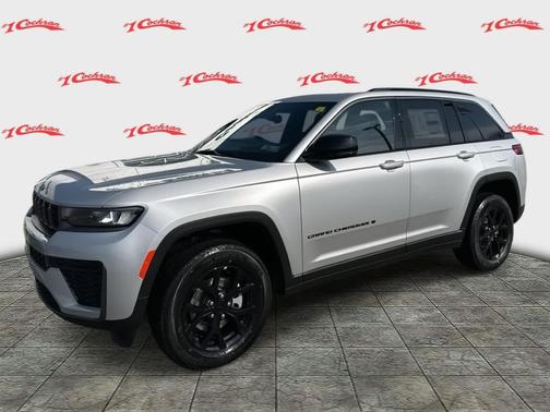 2026 Jeep Grand Cherokee Laredo