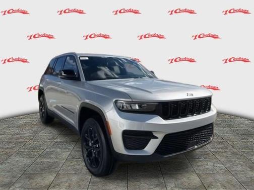 Silver Zynith 2025 Jeep Grand Cherokee Laredo