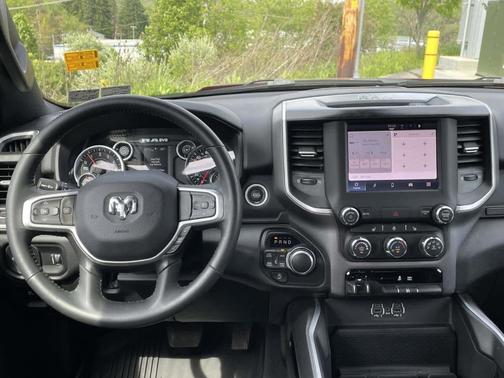 Delmonico Red Pearlcoat 2023 RAM 1500 Big Horn