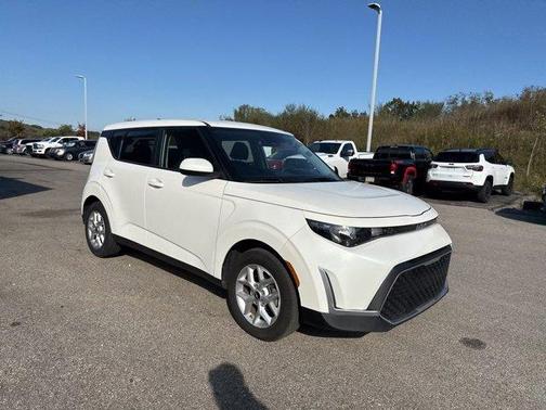 2024 Kia Soul LX