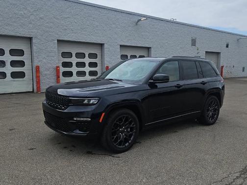 2024 Jeep Grand Cherokee Summit