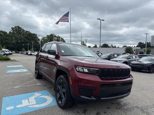 2025 Jeep Grand Cherokee L Laredo