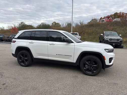 2023 Jeep Grand Cherokee Altitude