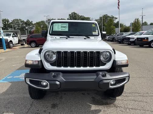 2025 Jeep Gladiator Sport
