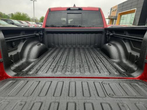 Molten Red Pearlcoat 2026 RAM 1500 Laramie