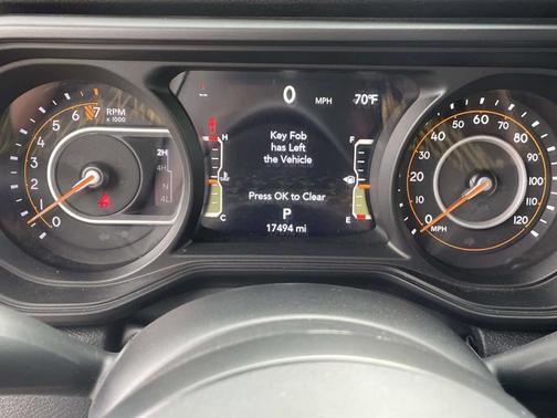 Granite Crystal Clearcoat Metallic 2024 Jeep Gladiator Sport