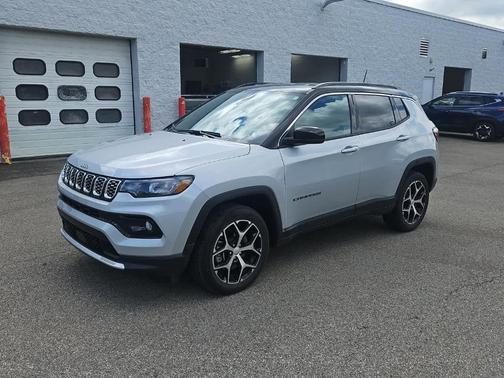 Silver Zynith 2024 Jeep Compass Limited