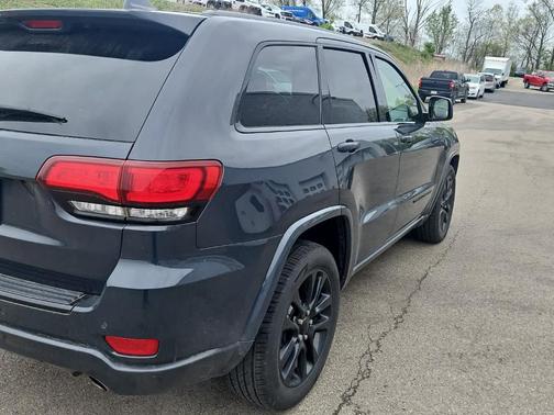 Rhino Clearcoat 2018 Jeep Grand Cherokee Altitude