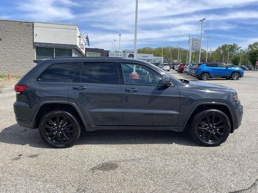 Rhino Clearcoat 2018 Jeep Grand Cherokee Altitude
