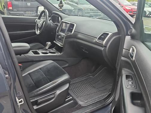Rhino Clearcoat 2018 Jeep Grand Cherokee Altitude