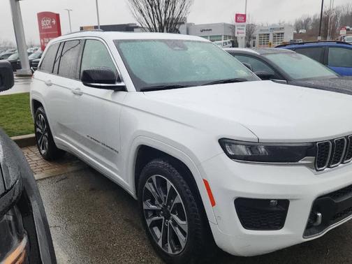 2022 Jeep Grand Cherokee Overland
