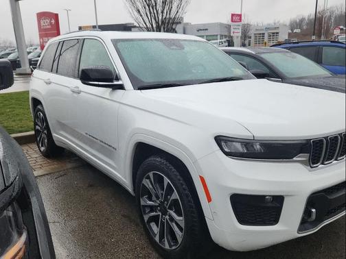 2022 Jeep Grand Cherokee Overland