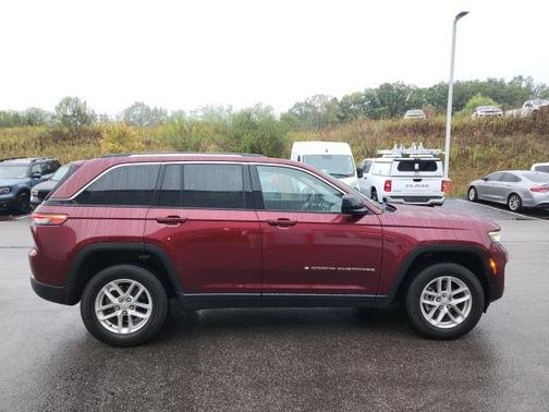 2023 Jeep Grand Cherokee Laredo