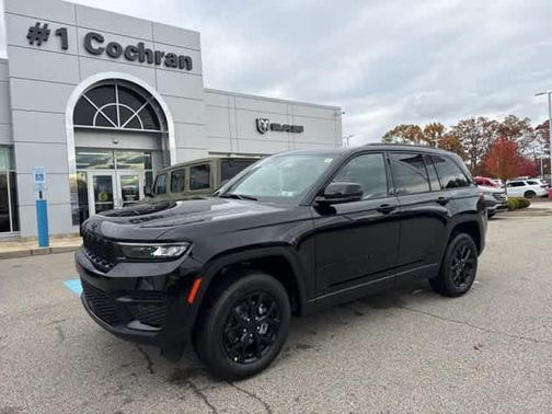 2025 Jeep Grand Cherokee Laredo