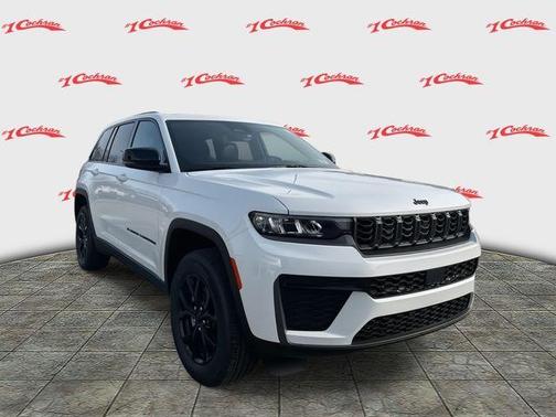 2026 Jeep Grand Cherokee Laredo