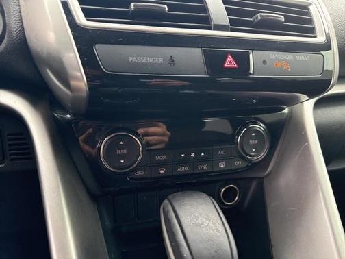 2020 Mitsubishi Eclipse Cross SE