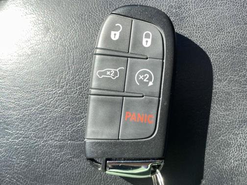 Granite Crystal Clearcoat Metallic 2023 Jeep Compass Limited