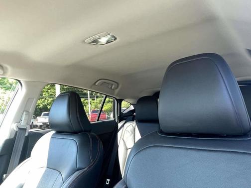 Crystal Black Silica 2024 Subaru Crosstrek Limited